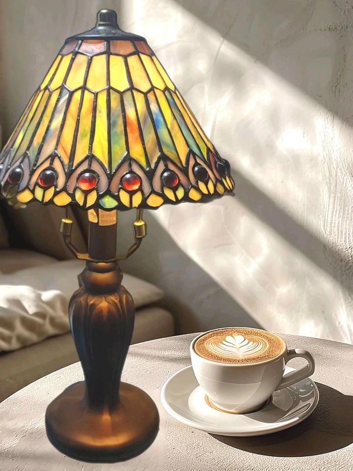 Maydea Tiffany Style Lamp 27560 - Image 2 of 4