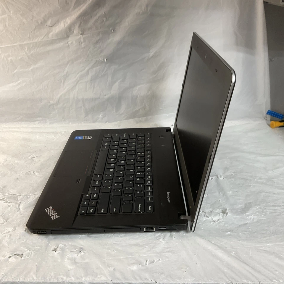 Lenovo ThinkPad E440 – i5 4ta Generación / 4GB RAM / Sin SSD / BIOS Abierto M10 Foto 4 de 4