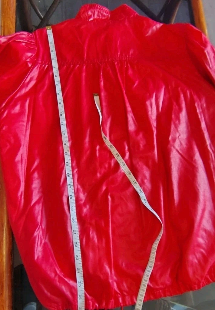 70s / 80s era Wind Breaker with Pleated Shoulders. Pre-owned Condition.