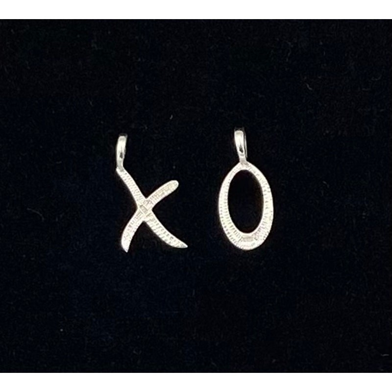 Sterling Silver XO Hugs and Kisses Pendants 1.89g