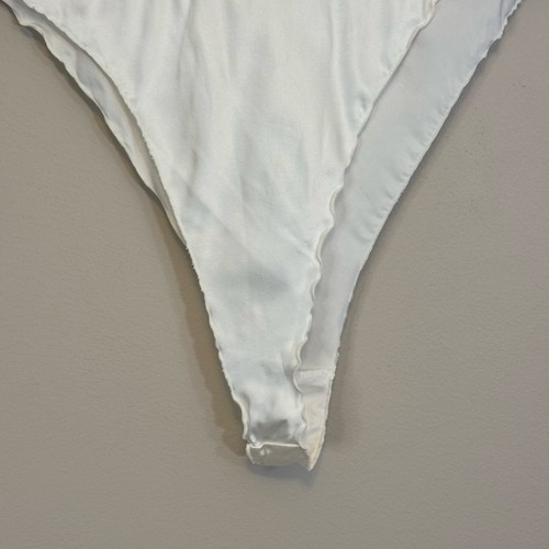 Vintage Victoria's Secret Thong Panties L Off White Silk Ruffle Gold Label NWT - Picture 8 of 8