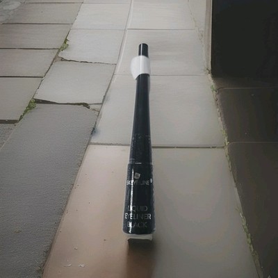 SKEYELINE  LIQUID EYELINER BLACK