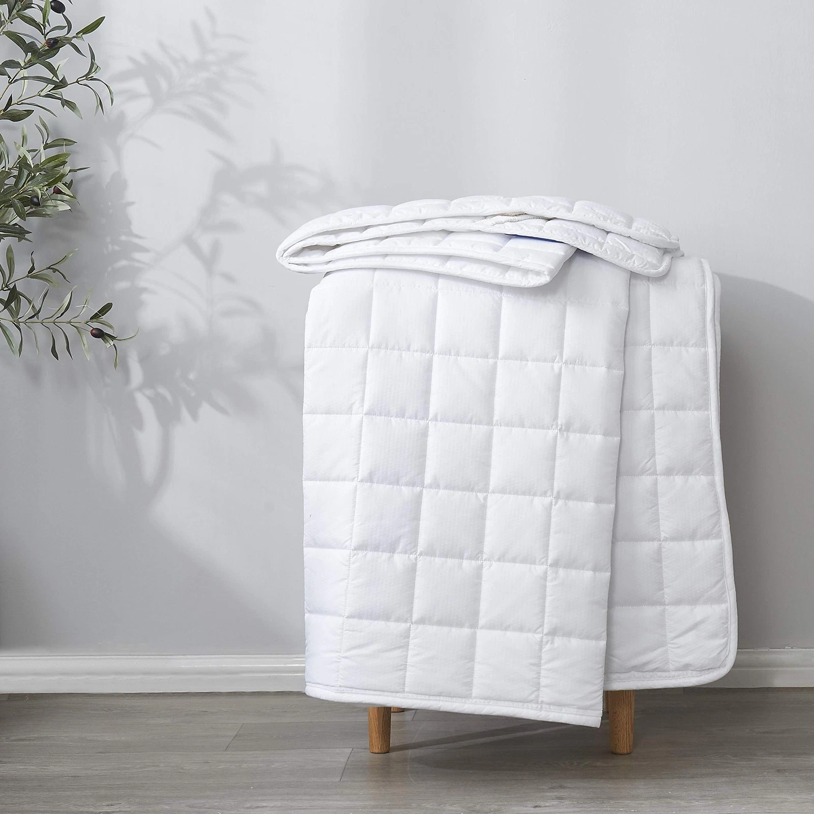 Full Size Mattress Pad Protector Topper - Microfiber Breathable Cover with El...