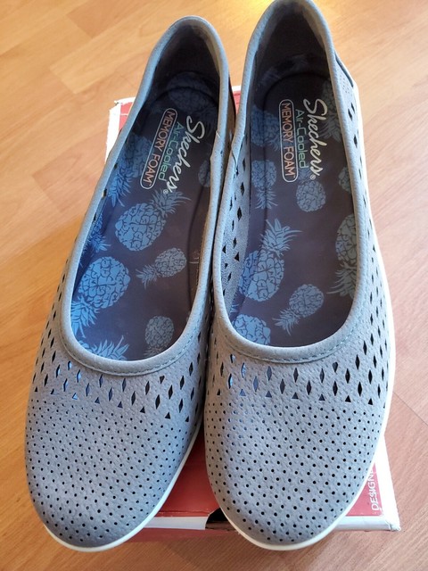 skechers kiss shifty