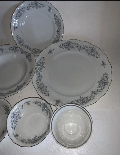 Lot 12 pieces Rare Jarolina Karolina VTG China Dishes-Poland DS5 - Picture 4 of 12