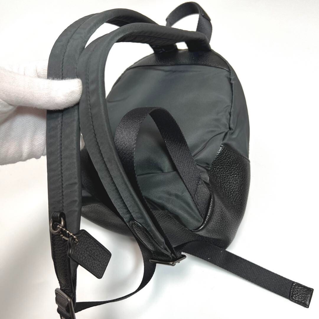 Very Rare Coach Bear Charlie Face Boa Mini Backpack F22894  display picture 1