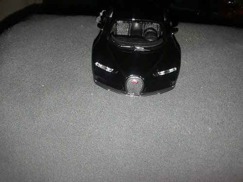 Maisto DieCast Bugatti Chiron Black Car 1/40 Scale - Picture 3 of 4