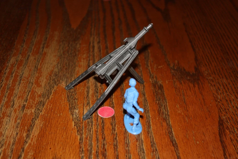 Rare Vintage MPC Silver Rocket Launcher, Rocket, and Soldier - Marx, Timmee - Image 3 of 4