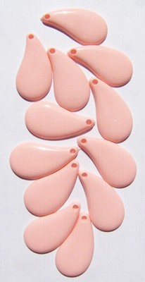 Vintage Lucite Creamy Pink Comma Beads bds053