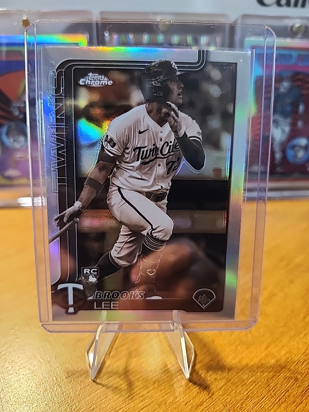 2025 Topps Chrome - Brooks Lee #234 Sepia Refractor (RC)