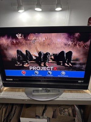 Sony Bravia WEGA KDL-V32XBR1 Tested A Condition W/Remote & Swivel Stand