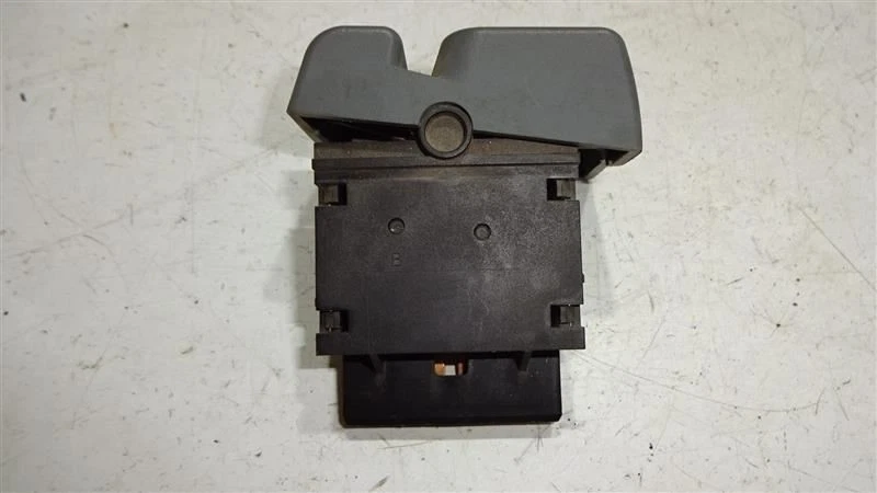 Headlight Switch No Fog Lights Fits 1996 Chevrolet S10 Pickup 646170 - Image 3 of 4