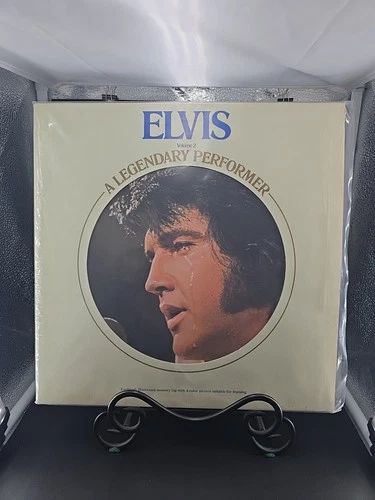 ELVIS PRESLEY CPL1-1349 LEGENDARY PERFORMER VOL2 W/BOOKLET 1976 EX/EX