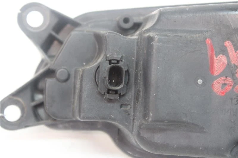 LUZ DE LÂMPADA DE NEBLINA Mercedes-Benz E300 E350 E550 E63 2010-2020 direita 1297687 - Imagem 3 de 4