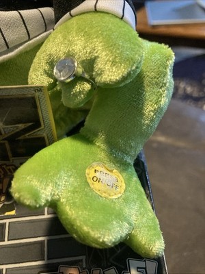 Gemmy Frogz Rock Rap It Ribbit Hip Hop Frog Singing Plush Livin