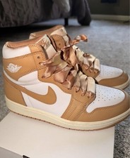 Imagen de Nike Air Jordan 1 Mid Women's Mid Top Lace-Up Leather Sneakers Tan/White Size 8
