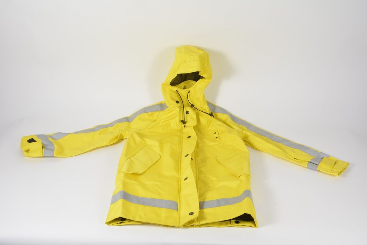 Blauer 9850 Women's Small Regular Gore-Tex Yellow CHP Rain Blauer 9850 Women's Small Regular Gore-Tex Yellow CHP Rain