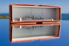 ROYAL NAVY HMS LEANDER RECOGNITION BASSETT LOWKE WATERLINE MODEL SHIP BOXED MINT