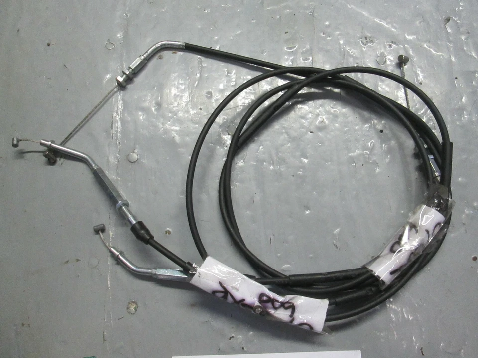 CABLES VÁLVULA ESCAPE SUZUKI GSXR600 / GSXR750 11277-01H01 / 11276-01H01 Foto 2 de 4