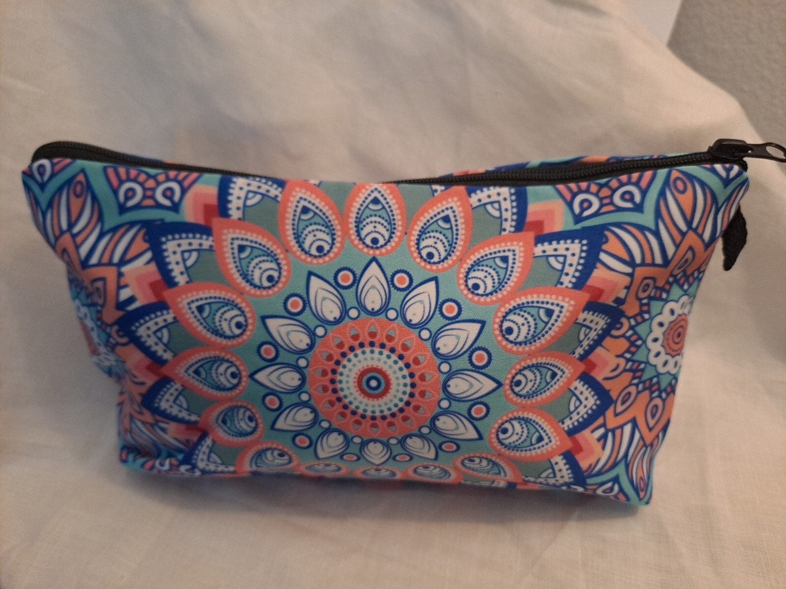 Makeup Bag Washable Wide Mouth Paisley New 8.5