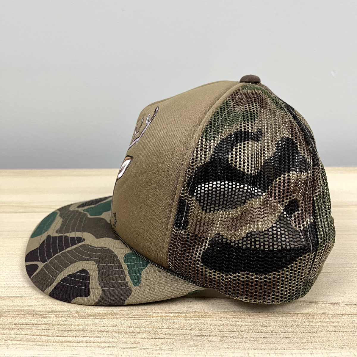 Casquette Snapback Camionneur Vintage Bowhunter – Camo Marron Vert – Chasse