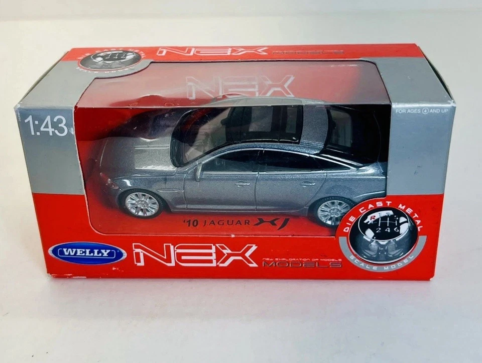 Jaguar XJ 2010 Diecast Model Car 1/43 - New In Box by Welly - Image 2 of 4