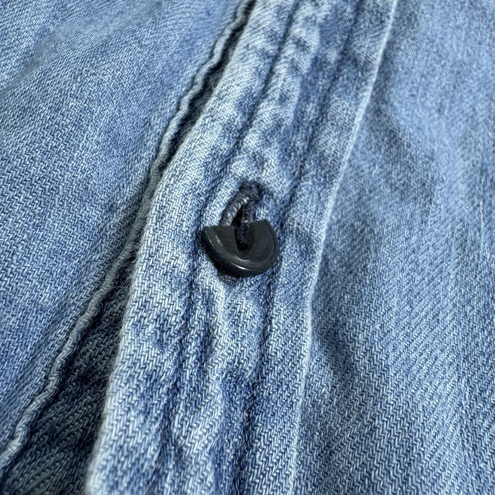 Madewell Chambray Button Front Ruffle Sleeve Top … - image 7