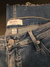 MOCO Boutique - Wear Everywhere Wide Leg Tummy Control Jeans - Size 15/32