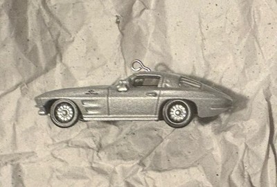 2022 Hallmark Brand New Keepsake Mini Ornament 1963 Chevrolet Corvette Stingray