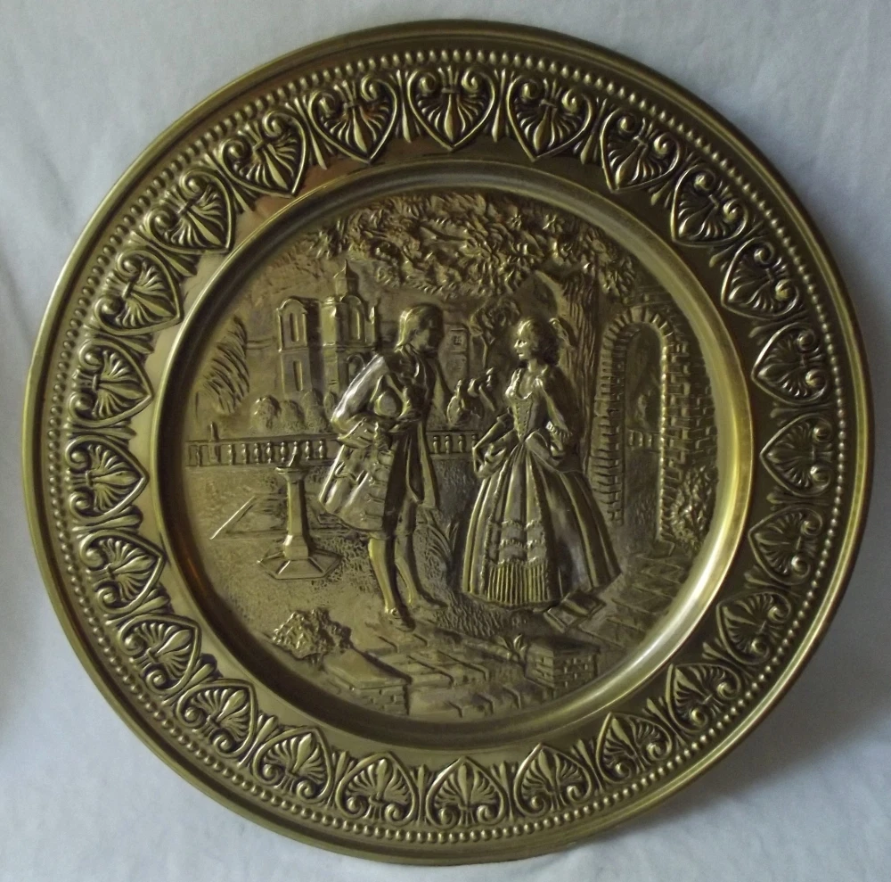 Aggregate more than 145 decorative brass plates seven.edu.vn