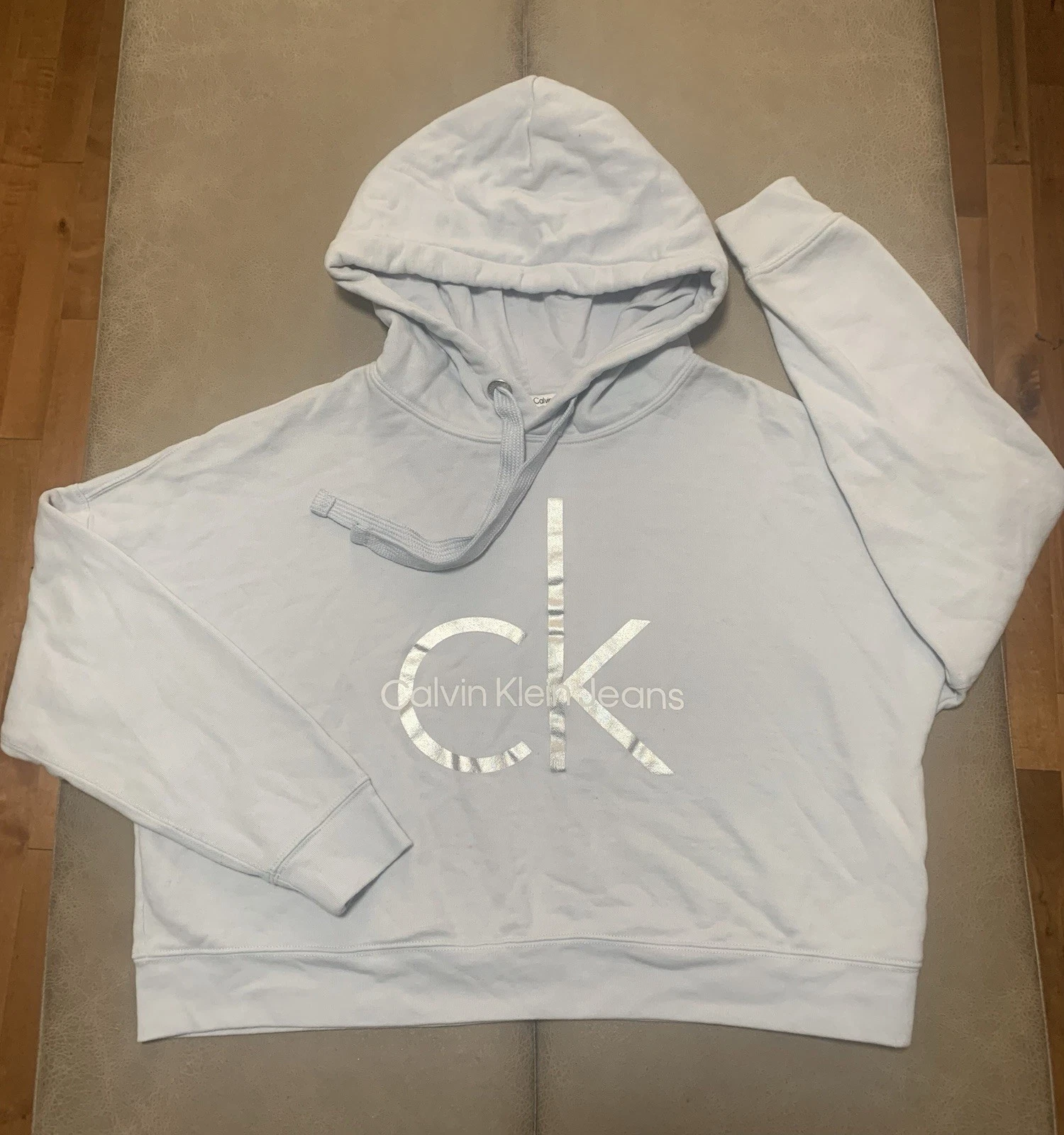 Calvin Klein Womens Cloud Silver Monogram Crop Hooded Pullover NWOT Medium