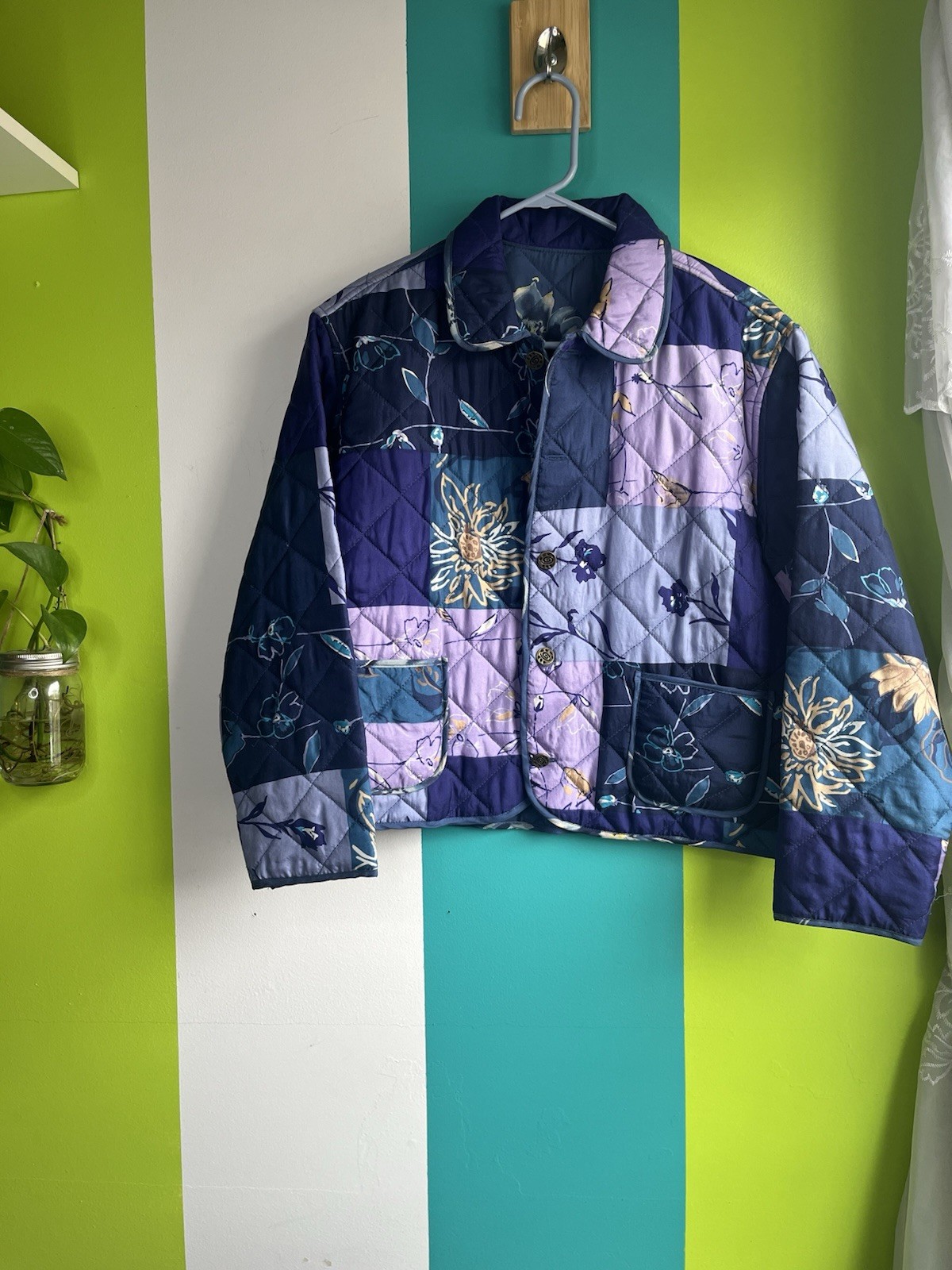 Silk Patchwork Quilted Jacket Floral Pattern Reve… - image 2