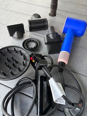 Dyson Supersonic Hair Dryer HD07 w. 5 Styling Attachments - Blue Blush