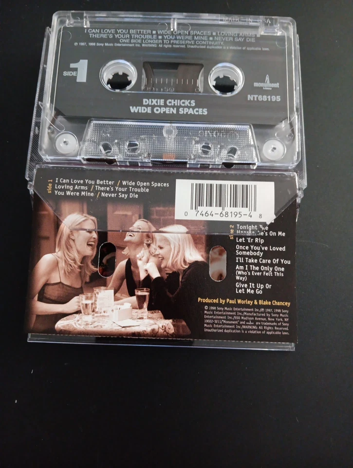 Dixie Chicks "Wide Open Spaces" Cassette Tape 1998 Monument EUC - Image 4 of 4