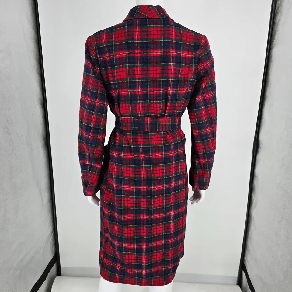 Vintage 1970s Pendleton Macphereson Red Tartan Virgin Wool Belted Robe (M) - Image 3 of 4
