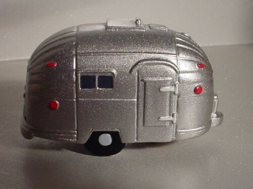 4 Pack Airstream Camper Trailer Miniatures 1:43 Scale O Scl Diorama Accessories - Afbeelding 1 van 3