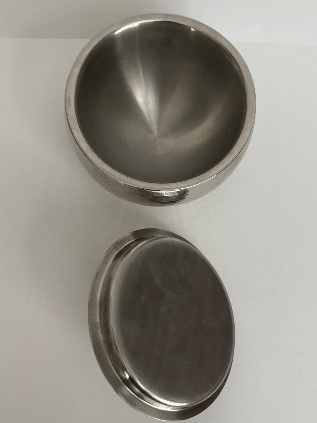 Roland Style Impulse! Hammered Round Stainless Steel Lidded Ice Bucket 7.5"