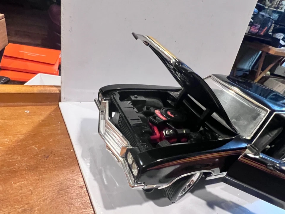 1971 Buick GSX, масштаб 1:18, ERTL лицензированный GM черный с золотом. БЕЗ КОРОБКИ - Изображение 3 из 4