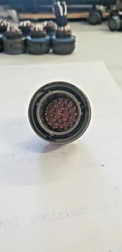 Conector circular TE Connectivity/Deutsch MS27467T17B26P  - Imagen 1 de 2