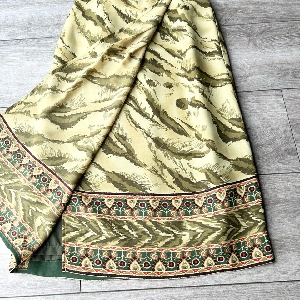 Falda envolvente midi plisada con patrón abstracto de la colección Nygard Foto 4 de 4