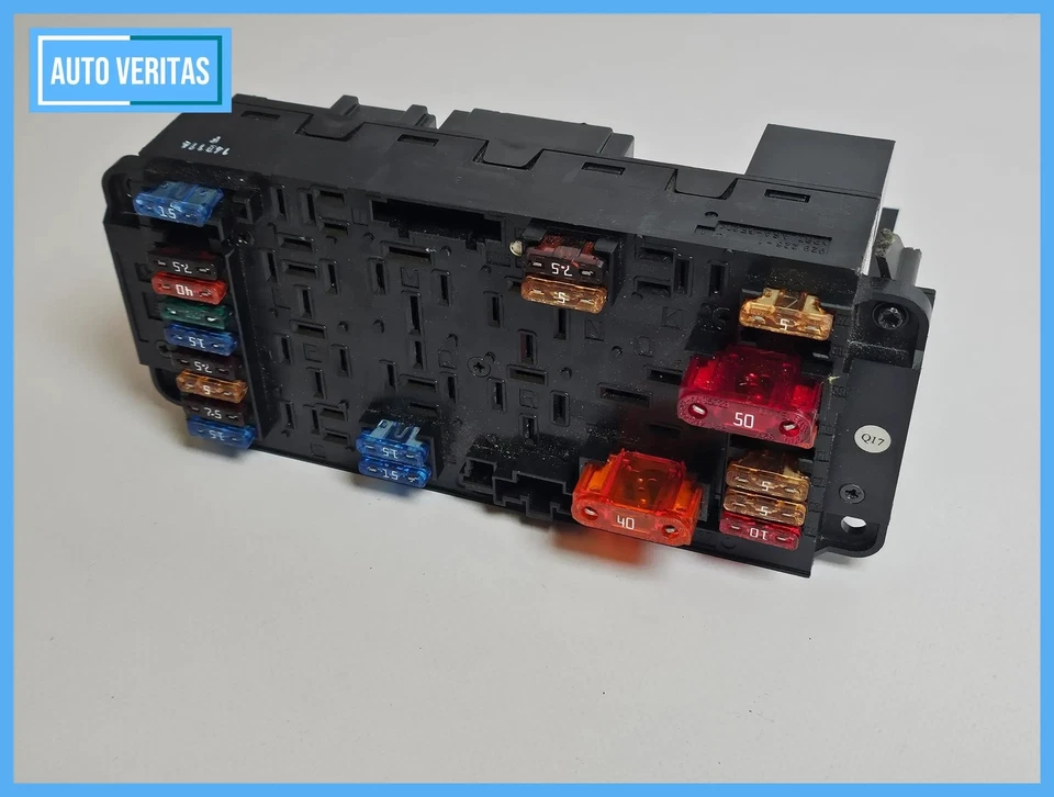 MERCEDES BENZ C-CLASS W203 C180 fuse box SAM module HELLA 0025459301 - Image 3 of 4