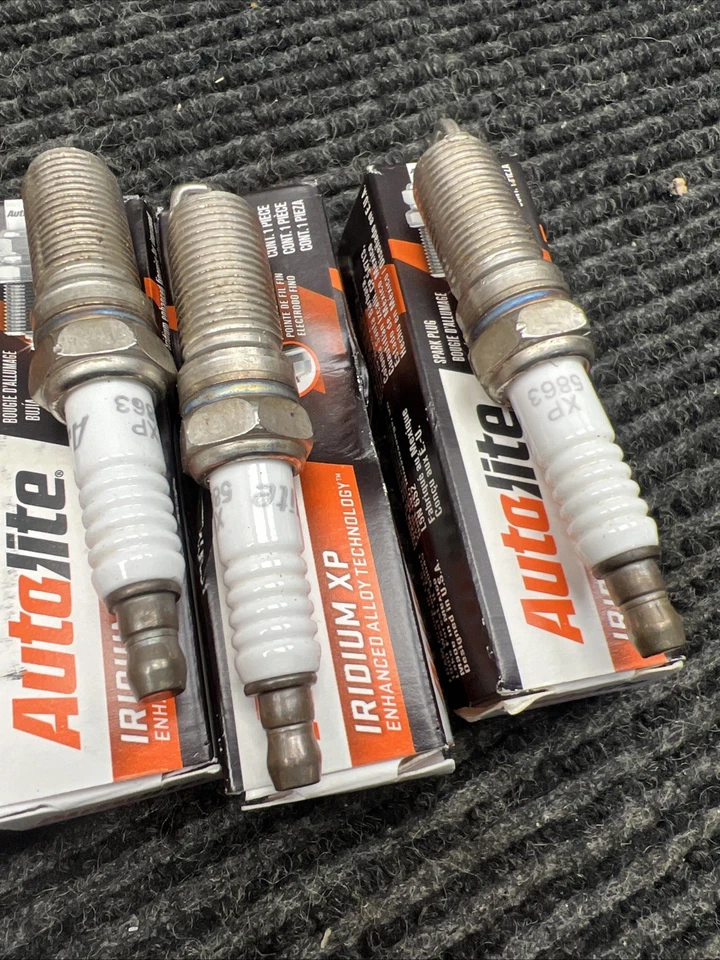 Caja de 4 Bujías-Iridium XP Autolite XP5863 Foto 3 de 4