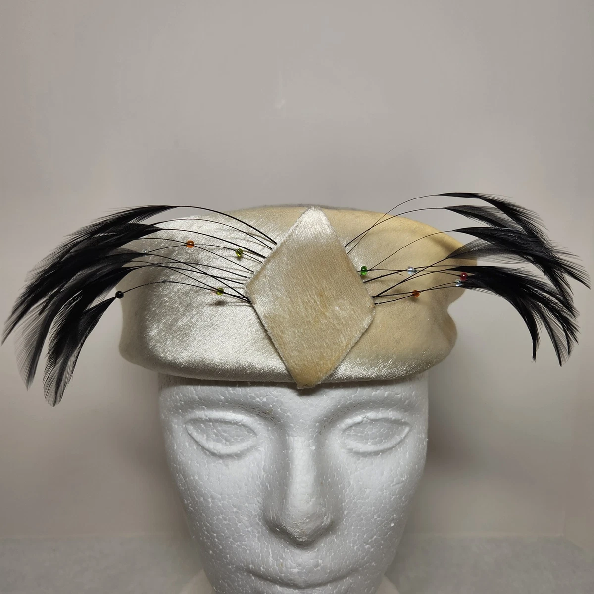 Vintage 1950s Sculptural Feather Hat by Gertrude California Originals perfect Beautiful Feather Hat. Made in New York. My new favourite  main image 2