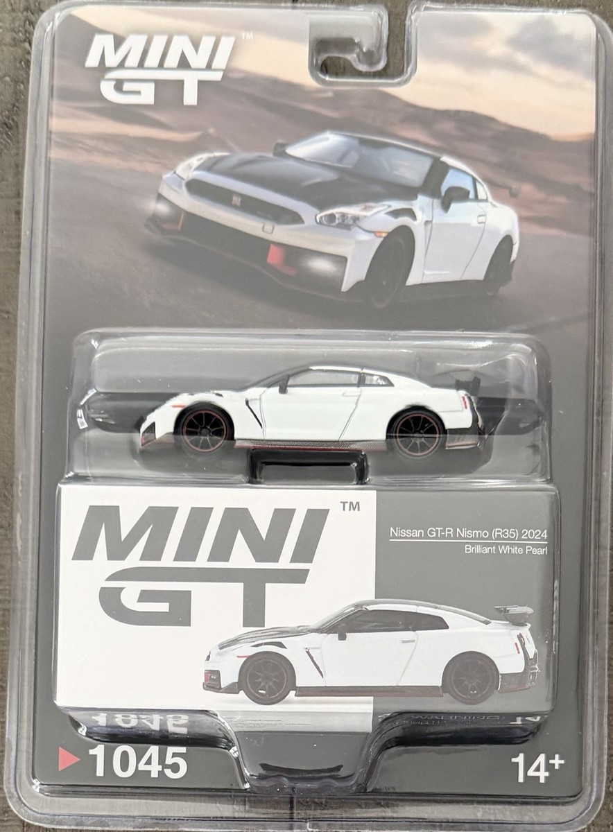 Mini GT 2024 Nissan GT-R Nismo (R35) Brilliant White Pearl #1045