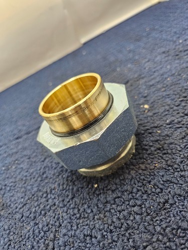 Watts Union Fitting LF  Solder Copper Pipe Brass