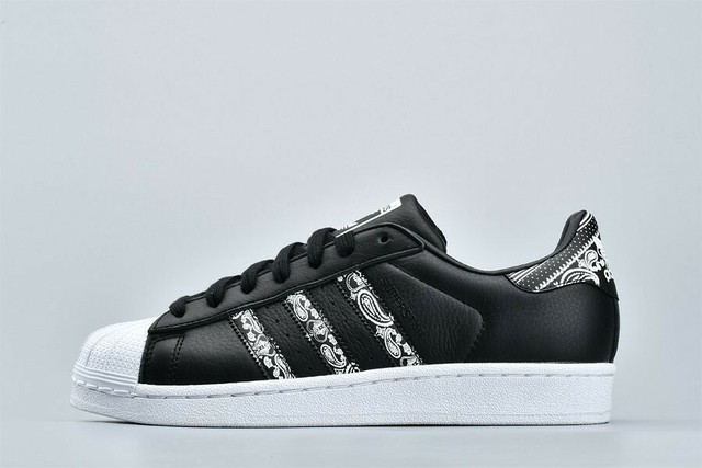 adidas superstar graffiti