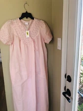 NWT  go softly women’s Barbie pink eyelet night dress vintage maxi length...