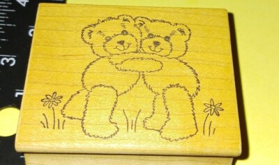 Hugging Teddy bears, great impressions, B112,used