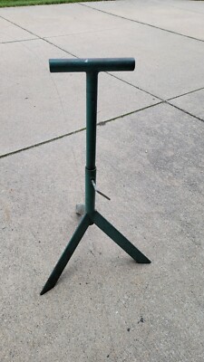Metal Tripod Stand Adj. 22'' - 42'' 
