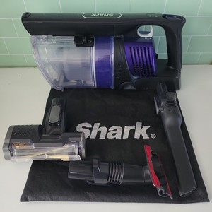 Shark IZ202UK T6 Staubsauger Hauptmotoreinheit, Eimer, Akku und Zubehör